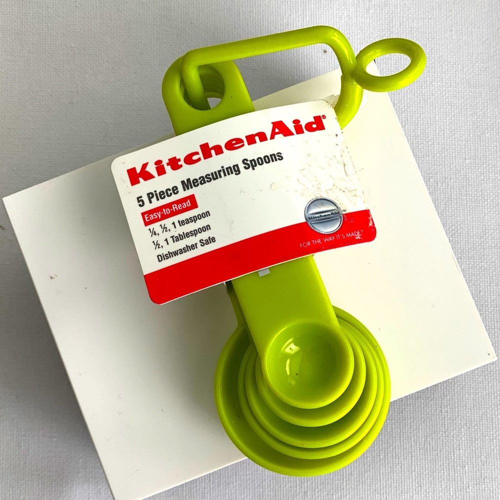 Kitchen Aid Measuring Spoons new